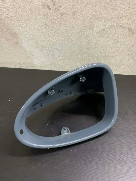 Porsche Macan vänster spegelskydd OEM 95b857527 A image 2