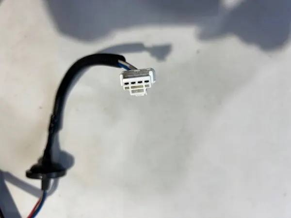 Luz trasera izquierda Nissan X-Trail T32 image 8