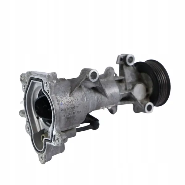 Mercedes vattenpump OEM A2702000000 - Begagnad image 9