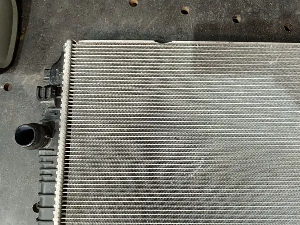 Radiateur de refroidissement OEM 5Q0121251EN pour VW Passat B8 image 5