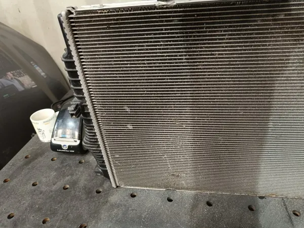 Radiateur de refroidissement OEM 5Q0121251EN pour VW Passat B8 image 7