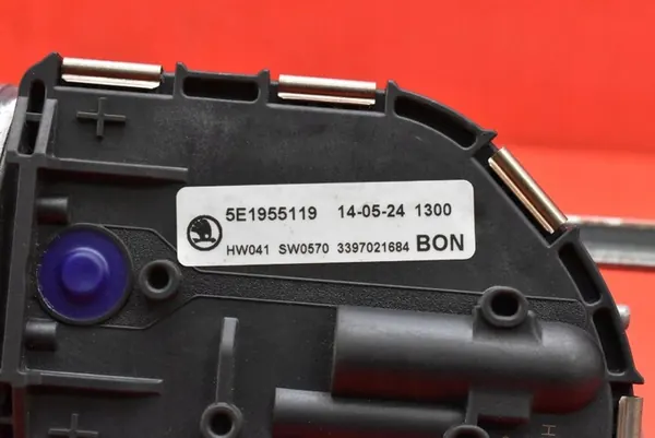 Tuulilasinpyyhkijän mekanismi eteen Skoda Octavia 3 III 13- 5E1955023A image 5