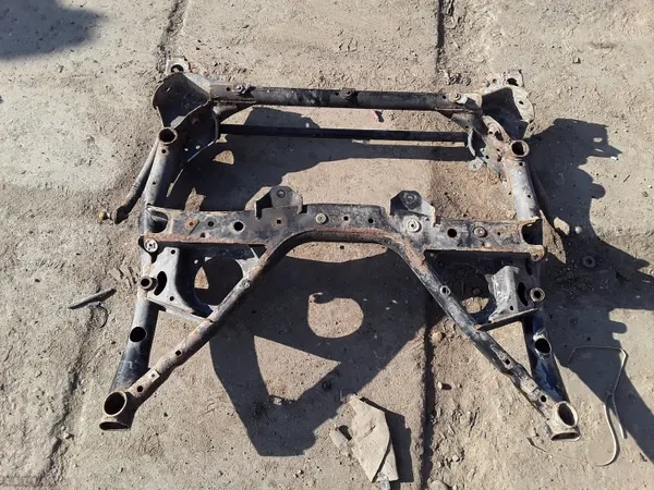 BMW Hulpframe OEM AM-487149 - Gebruikt image 6