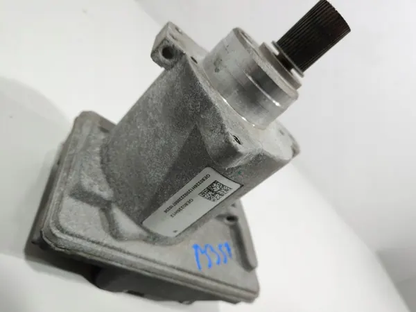 Tesla Model Y Drivmotor OEM GE80226H12 - Begagnad image 4
