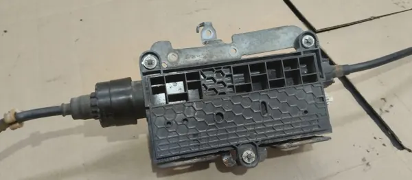 Mercedes Käsijarrun Linkkimoduuli OEM A4479068700 image 3