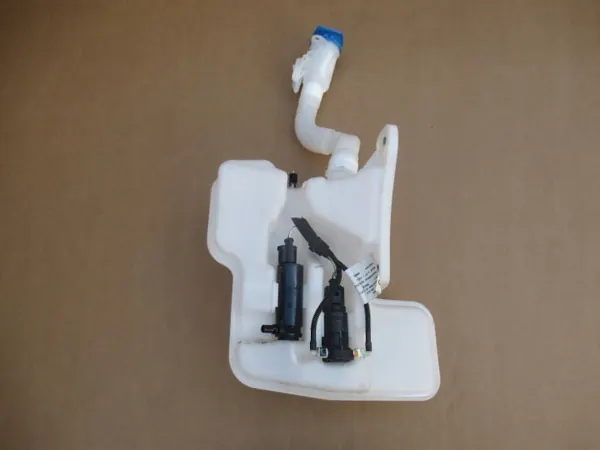Scheibenwaschbehälter Audi Q3 83A OEM 83A955451D image 7