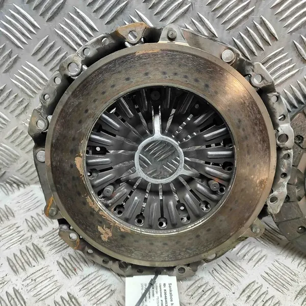 BMW 1 F20 F21 2011 Kytkinsetti image 3