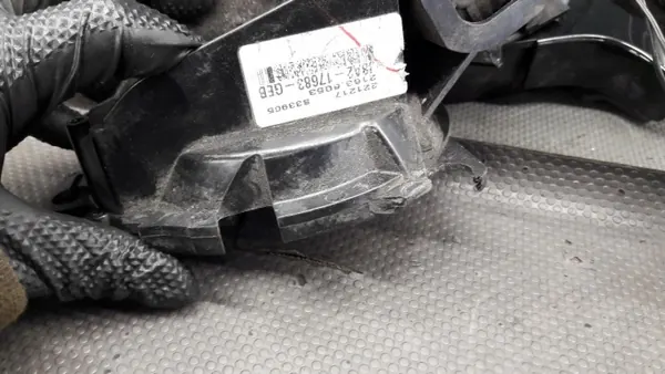 Support de rétroviseur Range Rover L560 - Pièce OEM image 7