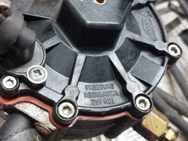 Kit LPG Stag OEM 67R-013912 - Estado usado image 8