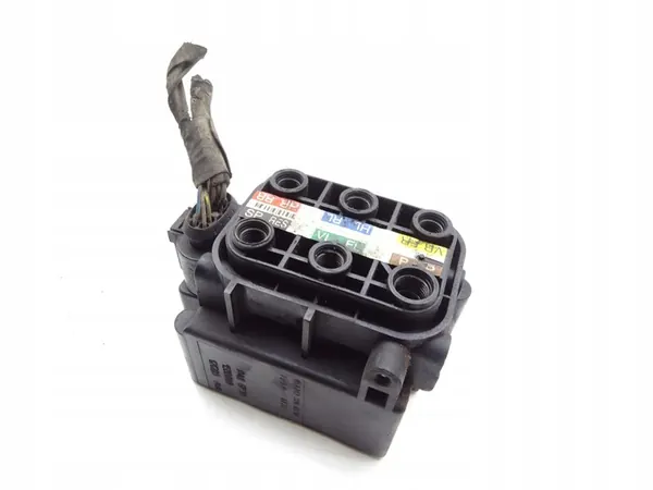 Válvula de suspensão AIRMATIC A2123200358 Mercedes W221 image 2