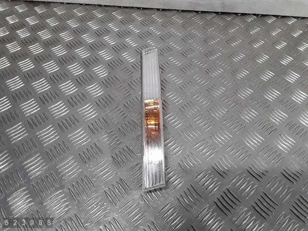 Feu clignotant VW Passat B6 OEM AM-523988 image 4