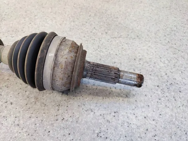 Vänster framaxel Nissan Qashqai J11 1.3 OEM 391015656R image 2