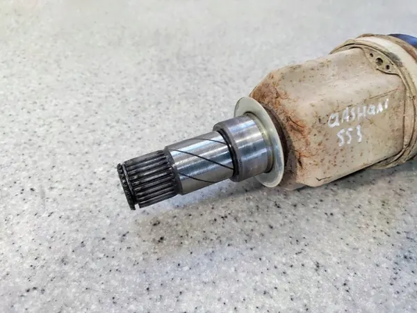 Vänster framaxel Nissan Qashqai J11 1.3 OEM 391015656R image 3