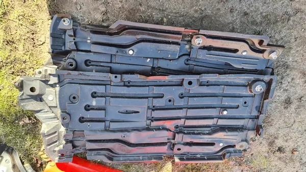 Capa do motor Land Rover DISCOVERY HJ32-6B629AD image 2