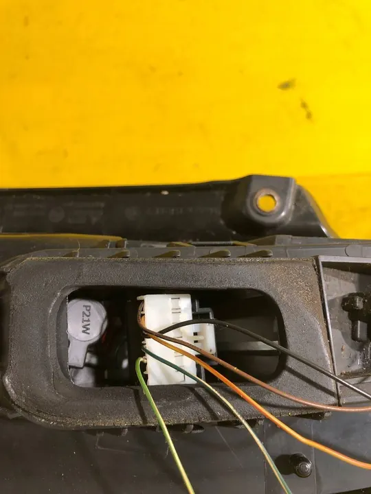 Luz trasera izquierda Fiat Punto Evo OE 51888061 image 3