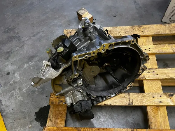 Manuaalivaihteisto 20V253 Peugeot 2008 II 1.5 Blue HDI image 5