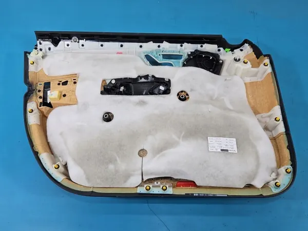 Mercedes Dörrklädsel Fram Höger OEM A2227600261 image 3