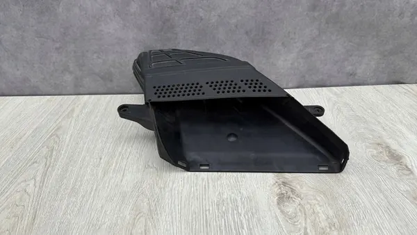 Rechthoekige luchtgeleider Audi A4 B8 A5 8T 8K0129618E image 2