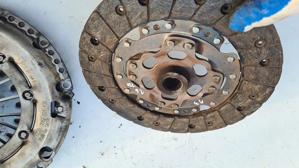 Audi A3 8P LIFT 08-12 1.6 TDI CAY Kit de embreagem SACHS image 4