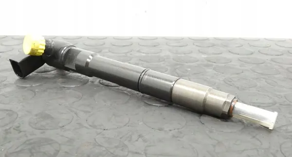 Skoda OE 04B130277N Iniettore image 3