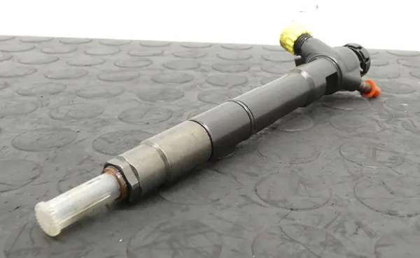 Skoda OE 04B130277N Iniettore image 4