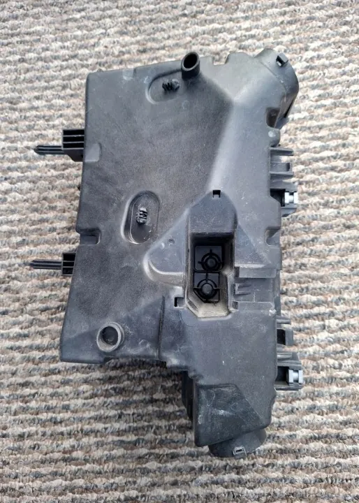 Zekeringkast behuizing OEM 284B51057R voor Renault Megane IV image 4