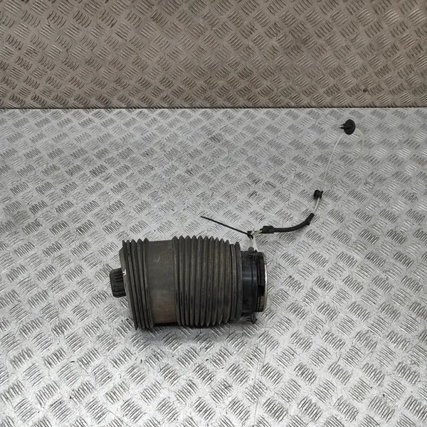 Achter linker veringskussen OEM A2053200725 image 2