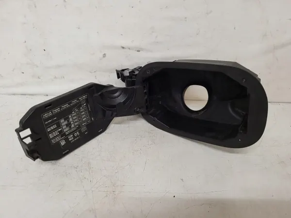 Entrée de carburant OEM A2465840017 Mercedes Classe B image 2