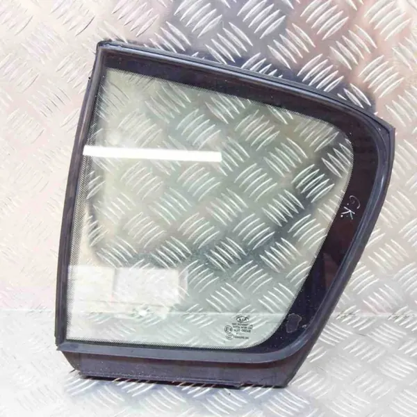 Kia Sportage Vasen Takaikkuna OEM E000255 image 2