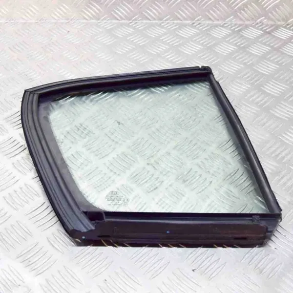Kia Sportage Vasen Takaikkuna OEM E000255 image 5