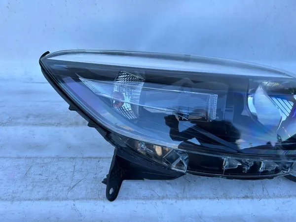 RENAULT CAPTUR 13-20 Oikea Ajovalo 260105066R image 5