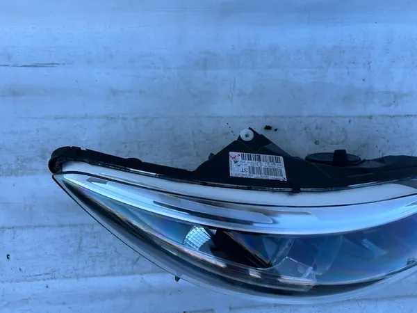 RENAULT CAPTUR 13-20 Oikea Ajovalo 260105066R image 7