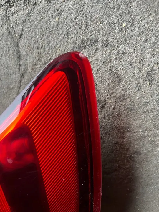 AUDI A4 B9 Combi Luz Trasera Derecha 8W9945070 image 2