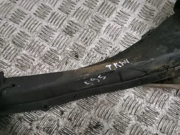 Toyota Avensis T250 Voorste hulpframe OEM AMD182597 image 6
