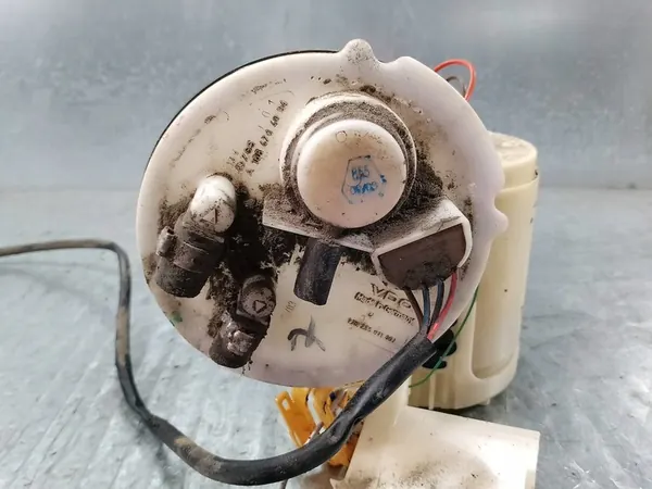 Brandstofpomp Mercedes-Benz A-Klasse W168 1.6 B A1684704094 image 5