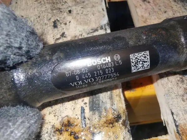 OEM 0445215023 Rail de inyección para Volvo S60 2.4D image 3