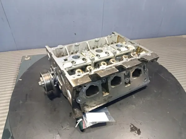 Culata Motor SKODA OEM Wrakowisko-28117- Usado image 2
