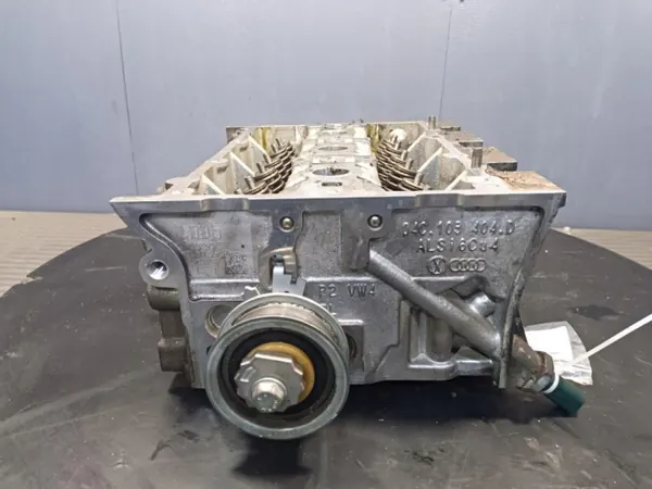 Culata Motor SKODA OEM Wrakowisko-28117- Usado image 4