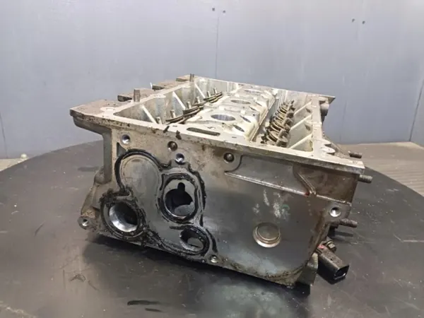 Culata Motor SKODA OEM Wrakowisko-28117- Usado image 9