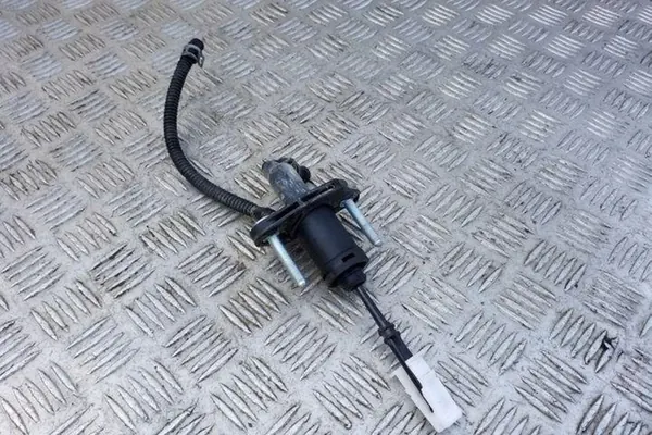 Kytkin sylinteri OPEL ASTRA J GTC 1.4L 2012 image 2