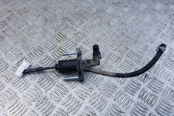 Kytkin sylinteri OPEL ASTRA J GTC 1.4L 2012 image 3