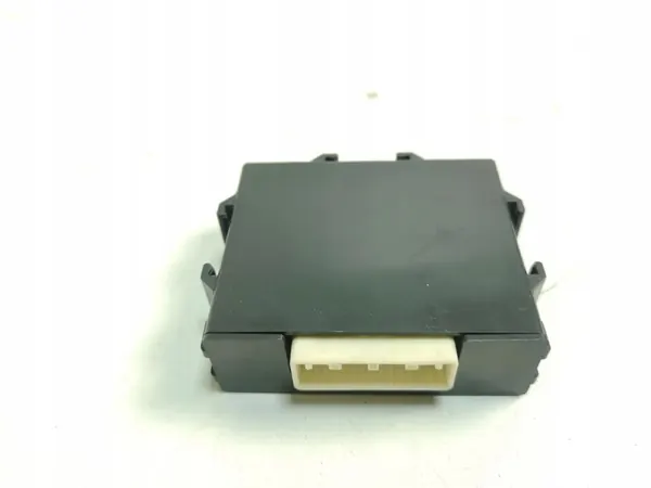 Controlador de módulo PDC Mazda 6 GJE867UU0 image 2