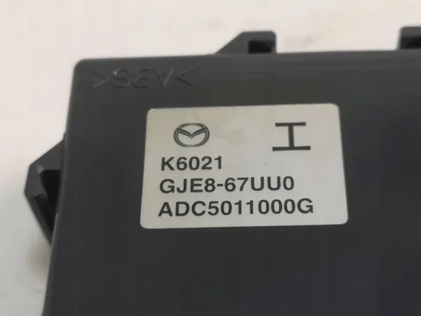 Controlador de módulo PDC Mazda 6 GJE867UU0 image 3
