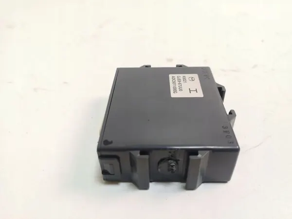 Controlador de módulo PDC Mazda 6 GJE867UU0 image 4