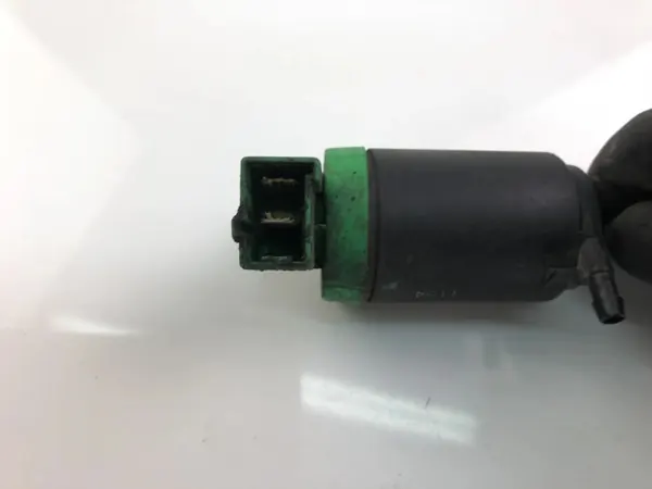 Ruitenwisserspomp OEM 28920 voor Nissan Terrano I (WD21) image 3