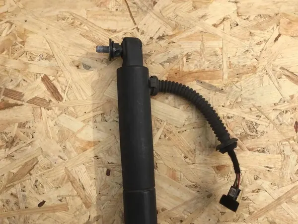 Bagageutryckare BMW 5 GT F07 image 2