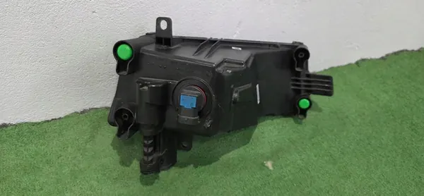 Farol de neblina dianteiro lado esquerdo Volkswagen Touran III 5TA image 7