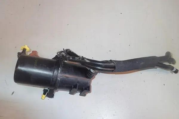 VW Amarok 2.0 TDI Bränslefilter 2H0127401E image 3