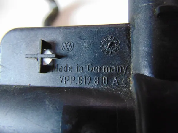 Vesiventtiili OEM 7PP819810A Touaregille image 3