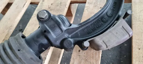 Audi A6 S6 Främre vänster stötdämpare 4G0616039AL image 2